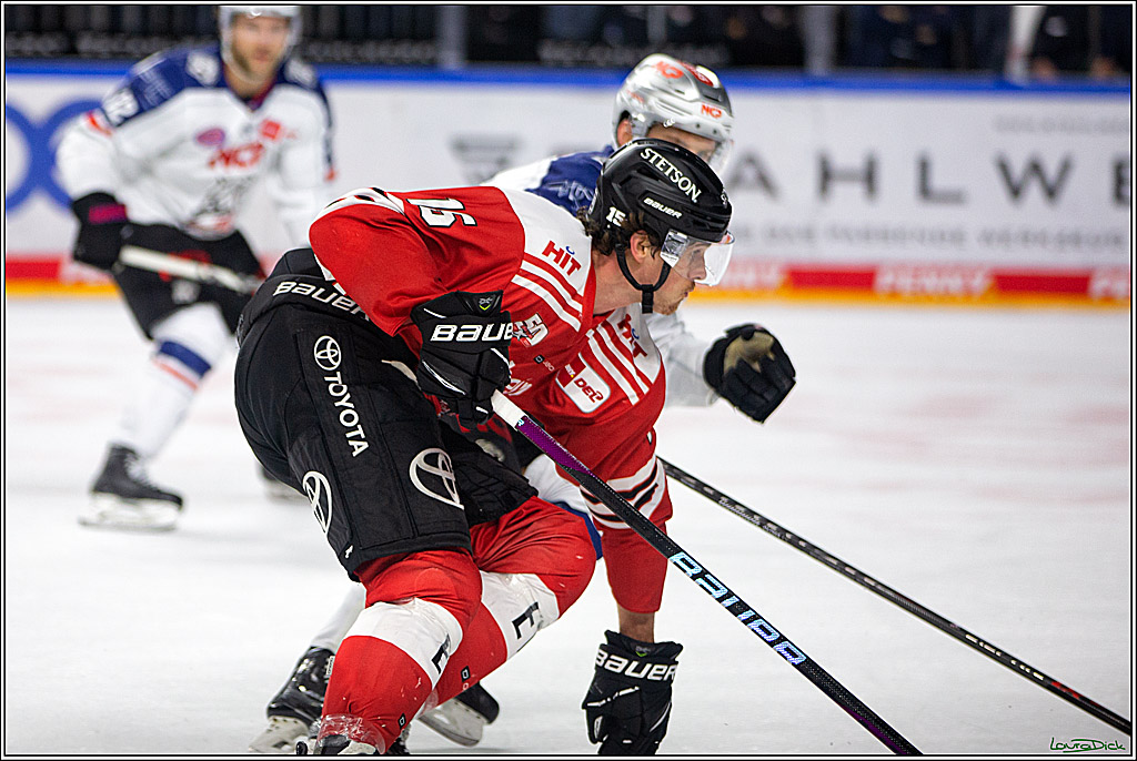 PENNY DEL; Koelner Haie- Nuernberger Ice Tigers; Koeln, 18.11.2022
